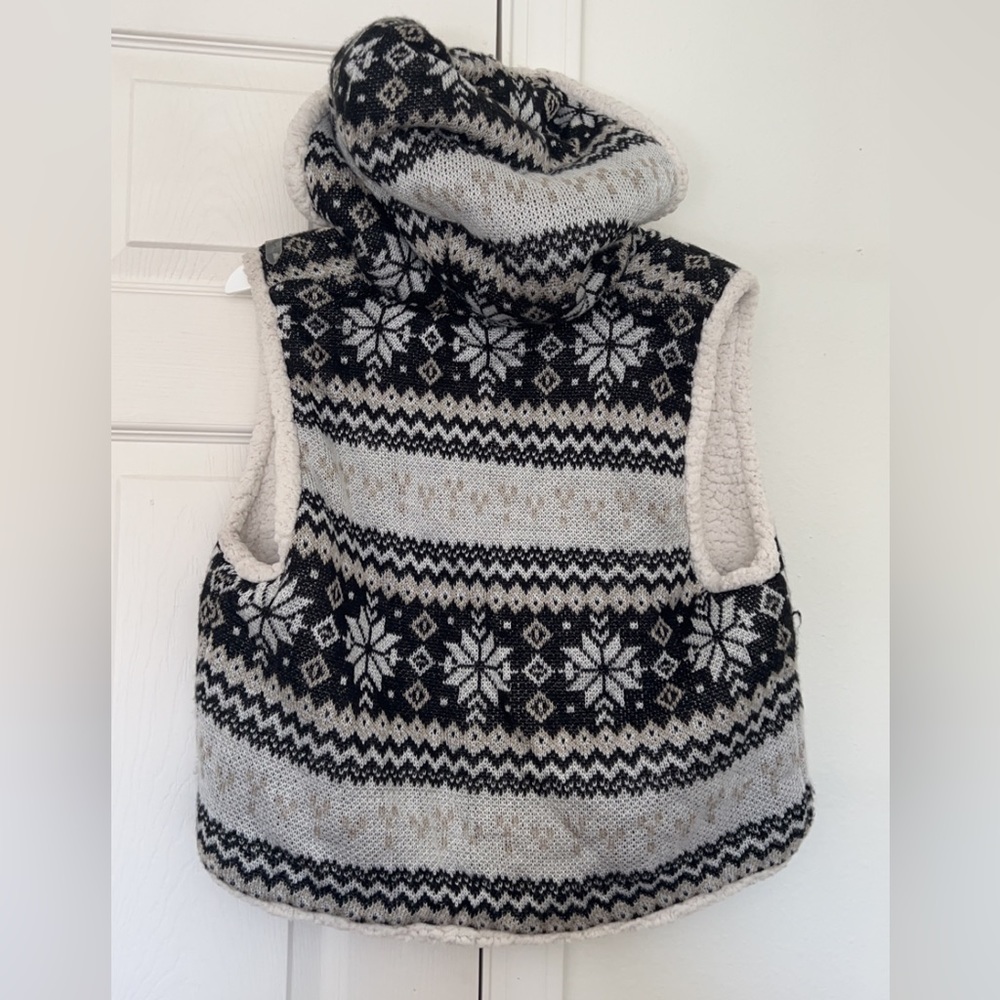 Ivory Black Grey Argyle Toggle Hoody